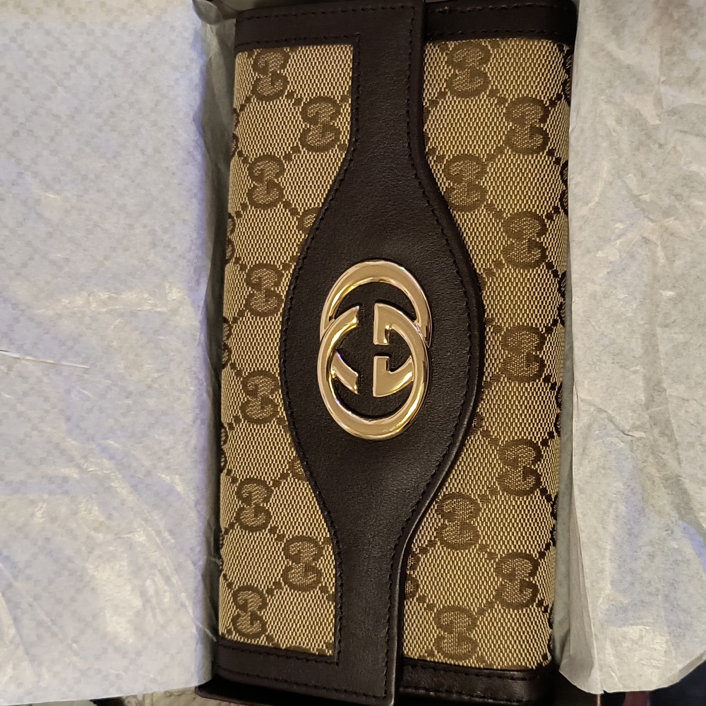 Gucci wallet